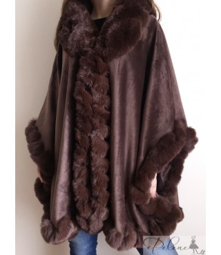 Naujas itališkas pončas puoštas kailiuku